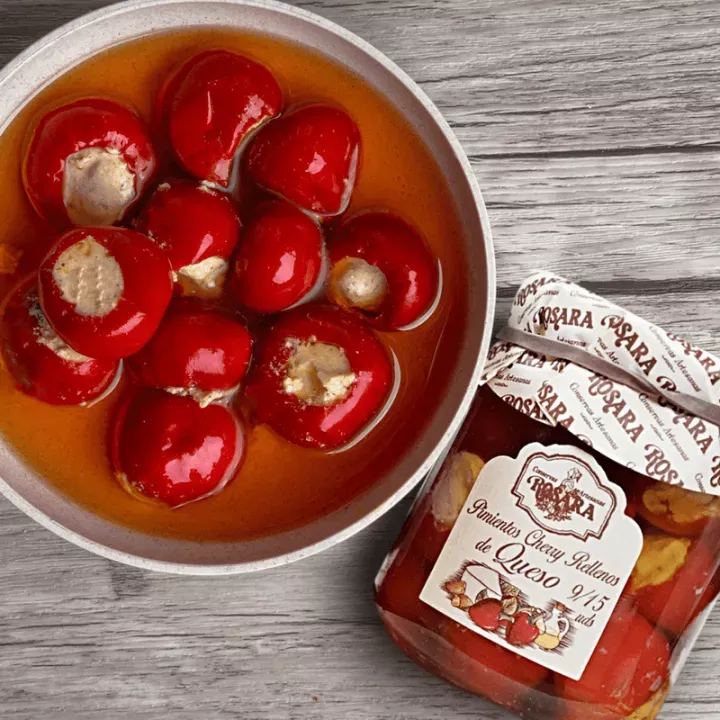 Cherry peppers stuffed cheese